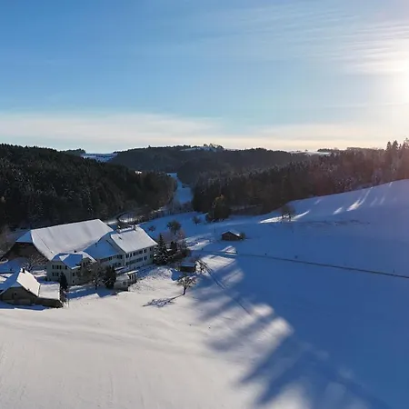 Berghof Erlebnis Ag Bed & Breakfast Pfaffnau Exterior photo